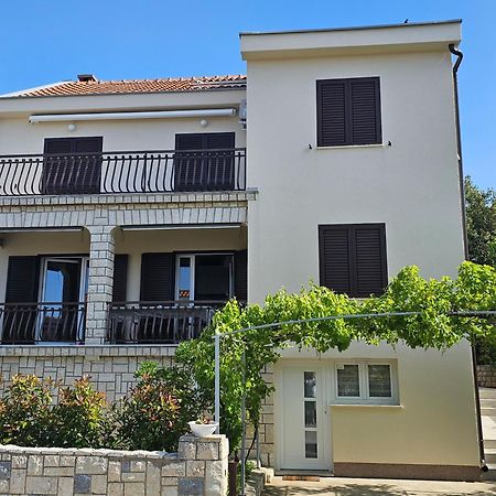 Vila Beleca Krk - Apartments Rest & Sea Krk Town Dış mekan fotoğraf