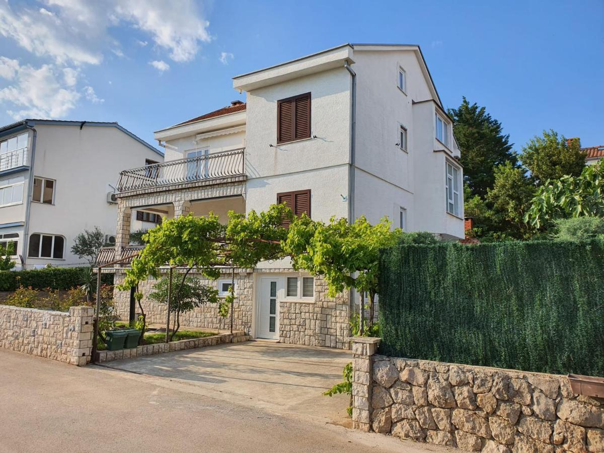 Vila Beleca Krk - Apartments Rest & Sea Krk Town Dış mekan fotoğraf